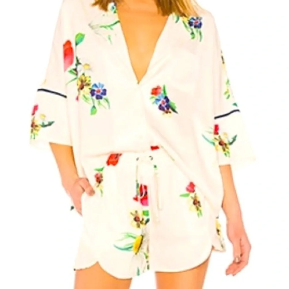 LPA- NWT Matching Silk Shortsleeve Floral Shorts Set